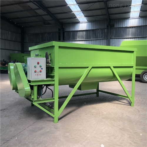 如何选择适合的畜牧机械设备：提升养殖场管理效能