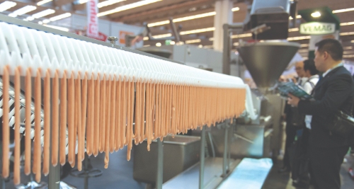 如何选择适合的畜牧机械设备：提升养殖场管理效能